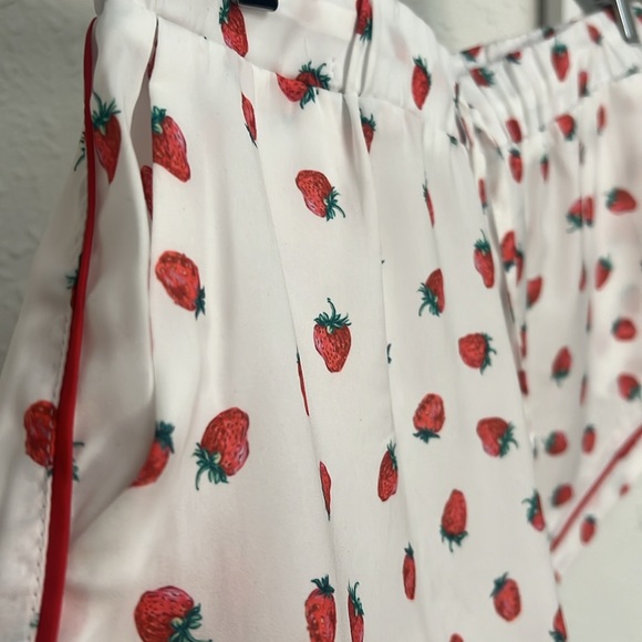 Revolve Plush Strawberry Faux Silk Pajama Set in White & Red NWT - Picture 10 of 10